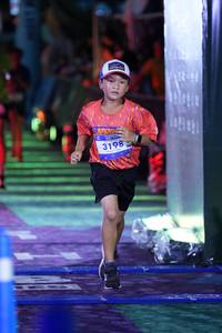 BIB: 3198
                            <button type="button" onclick="openModal(26222238)" class="btn btn-primary btn-sm float-right btn-popup" data-toggle="modal" data-target=".modal-high-quality">
                        <i class="fas fa-shopping-cart"></i> Add to Cart
                    </button>
                                            <button type="button" onclick="isThisMe(26222238, true)" class="btn btn-success btn-sm float-right btn-popup btn-isme hidden" data-toggle="tooltip" data-placement="bottom" title="นี่คือรูปของคุณใช่ไหม คลิกที่นี่เพื่อเอาเข้าอัลบั้ม">
                        <i class="fas fa-plus"></i> Add to album
                    </button>
                    <button type="button" onclick="isThisMe(26222238, false)" class="btn btn-warning btn-sm float-right btn-popup btn-isnotme hidden">
                        <i class="fas fa-ban"></i> Remove from album
                    </button>